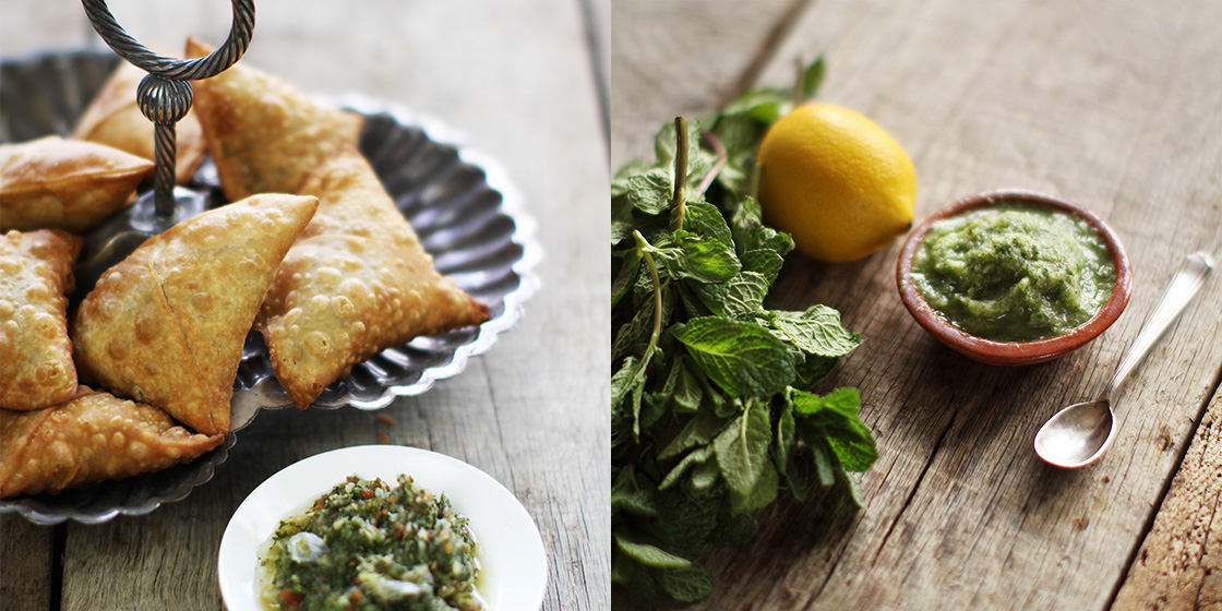 samosas with mint chutney