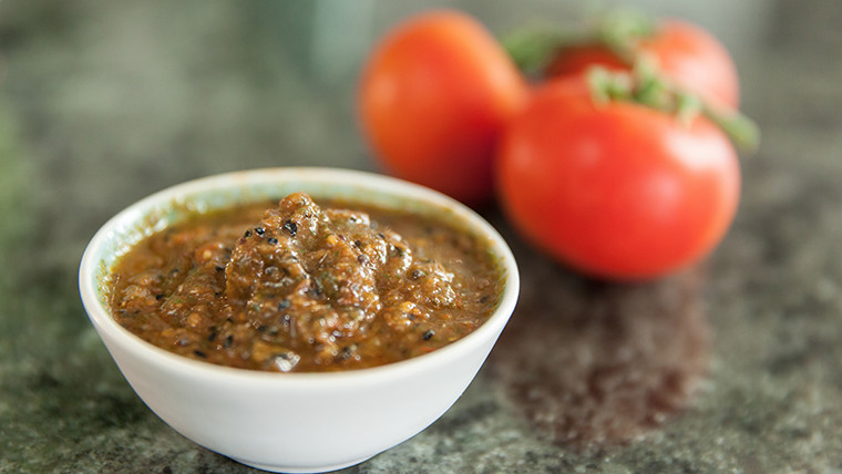 Punjabi tomato relish