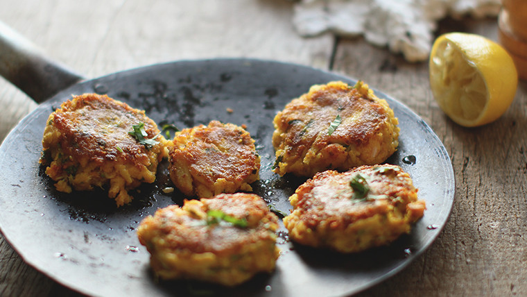 Crab and Prawn Cakes 