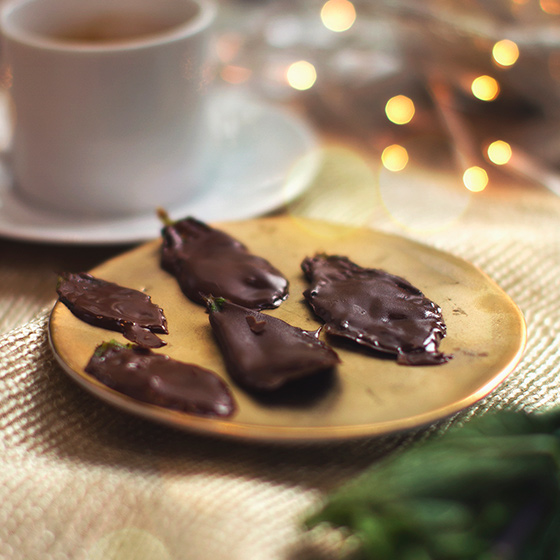 Dark Chocolate Mint Leaves