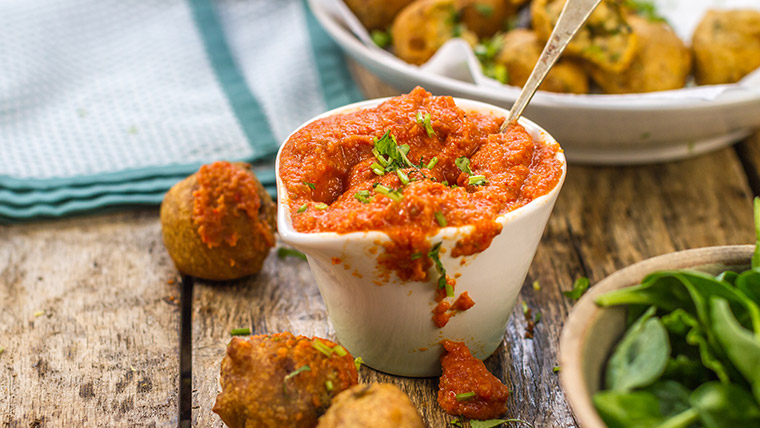 Roasted Red Pepper and Tomato Chutney